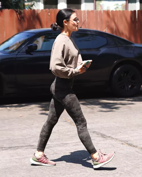 Lucy Hale by Caitlin1000