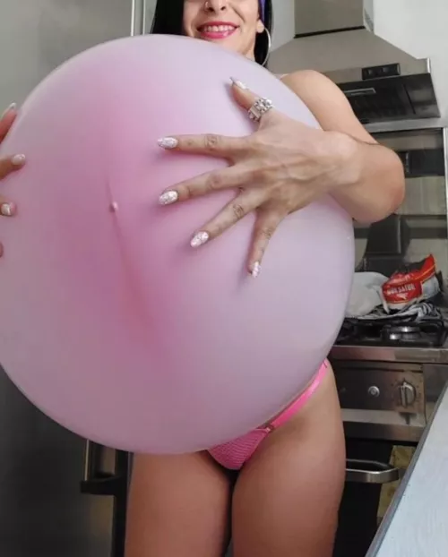 Wanna feel how tight I can grip...? by latinsunshinesol