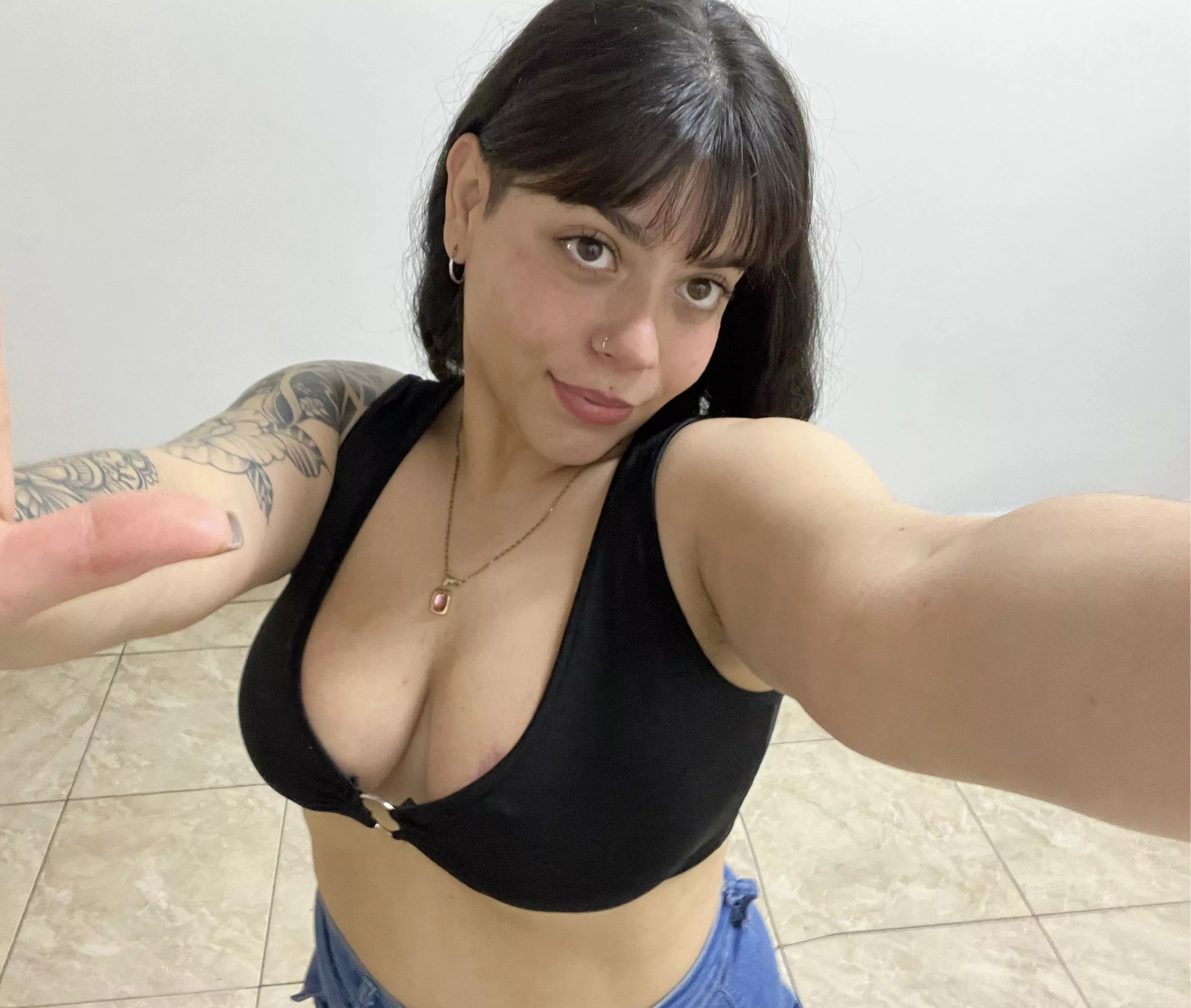 am i girlfriend material?  posted by [deleted]