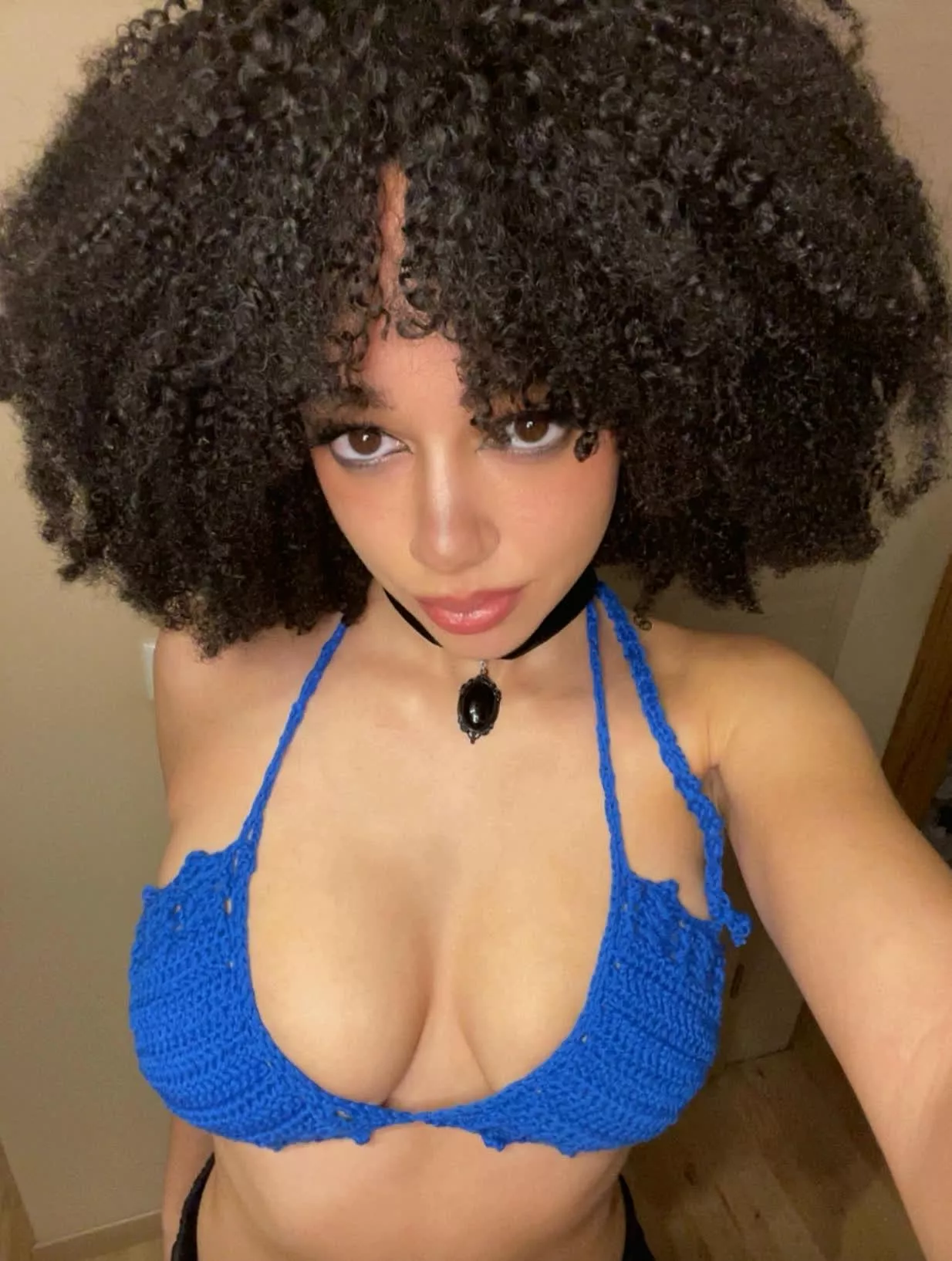 blue skies, blue vibes, and endless possibilities!  posted by angel_yumeko