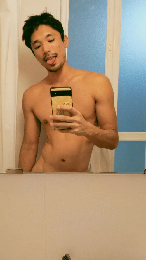 Hello 🤗 by shouta_shore