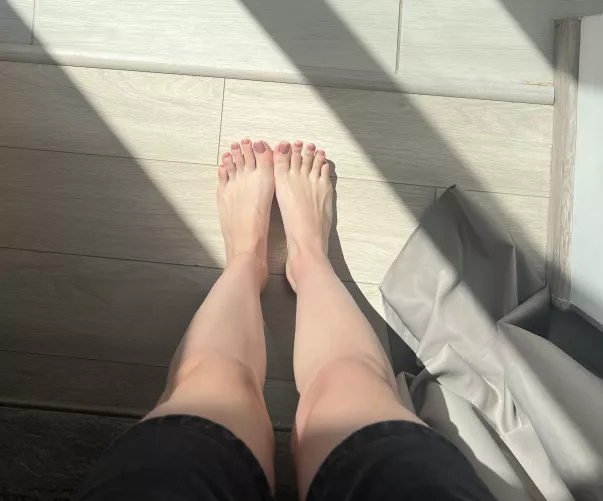 looking at my beautiful legs by Sweety__Peach