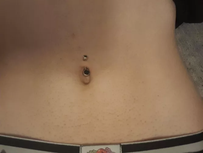 What would u do with my helpless belly? 😫 by FelonSpectre96