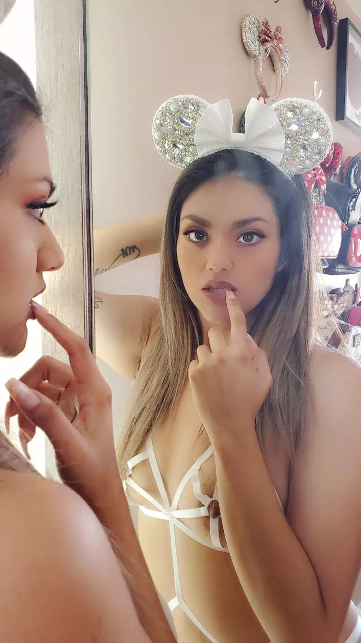 Devour every inch Daddy posted by xxx_txmami95_xxx