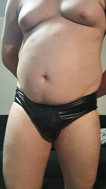 Felt cute in this kinky briefs posted by damian0369