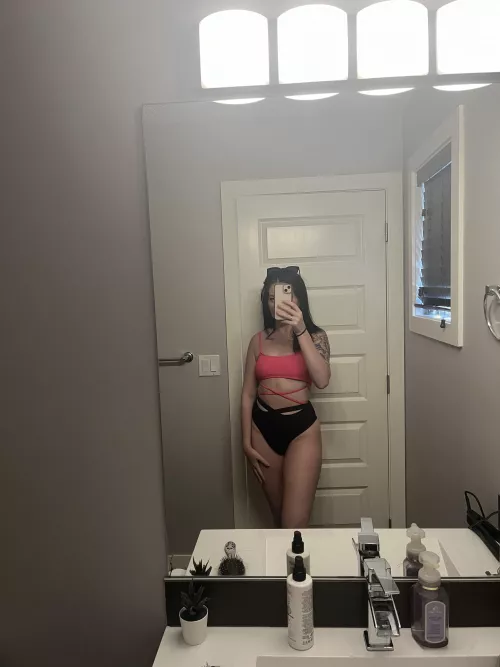 Let’s go to the beach  by thebootybabes