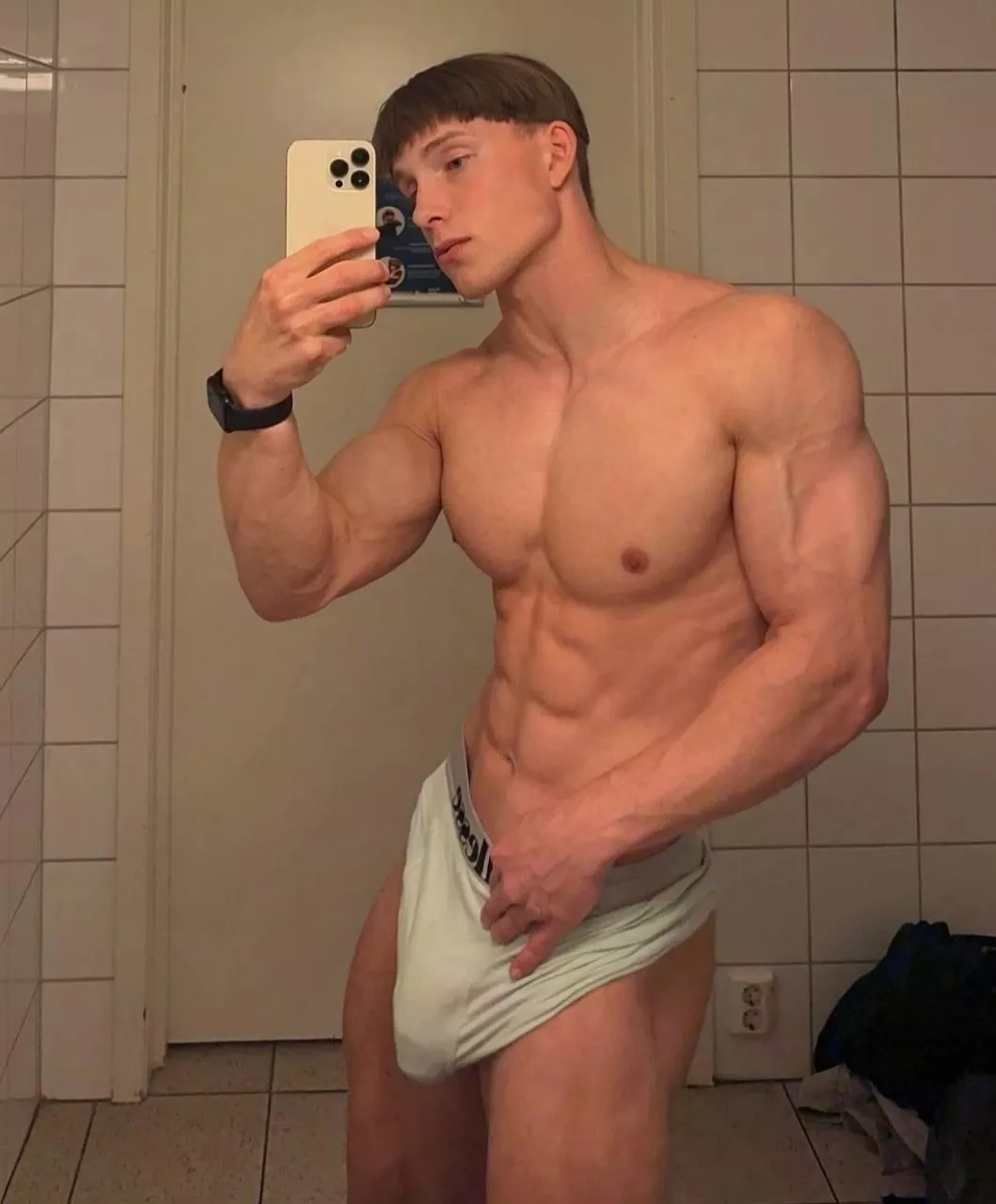 Look how sexy I am... posted by TheOnlyBig-Man