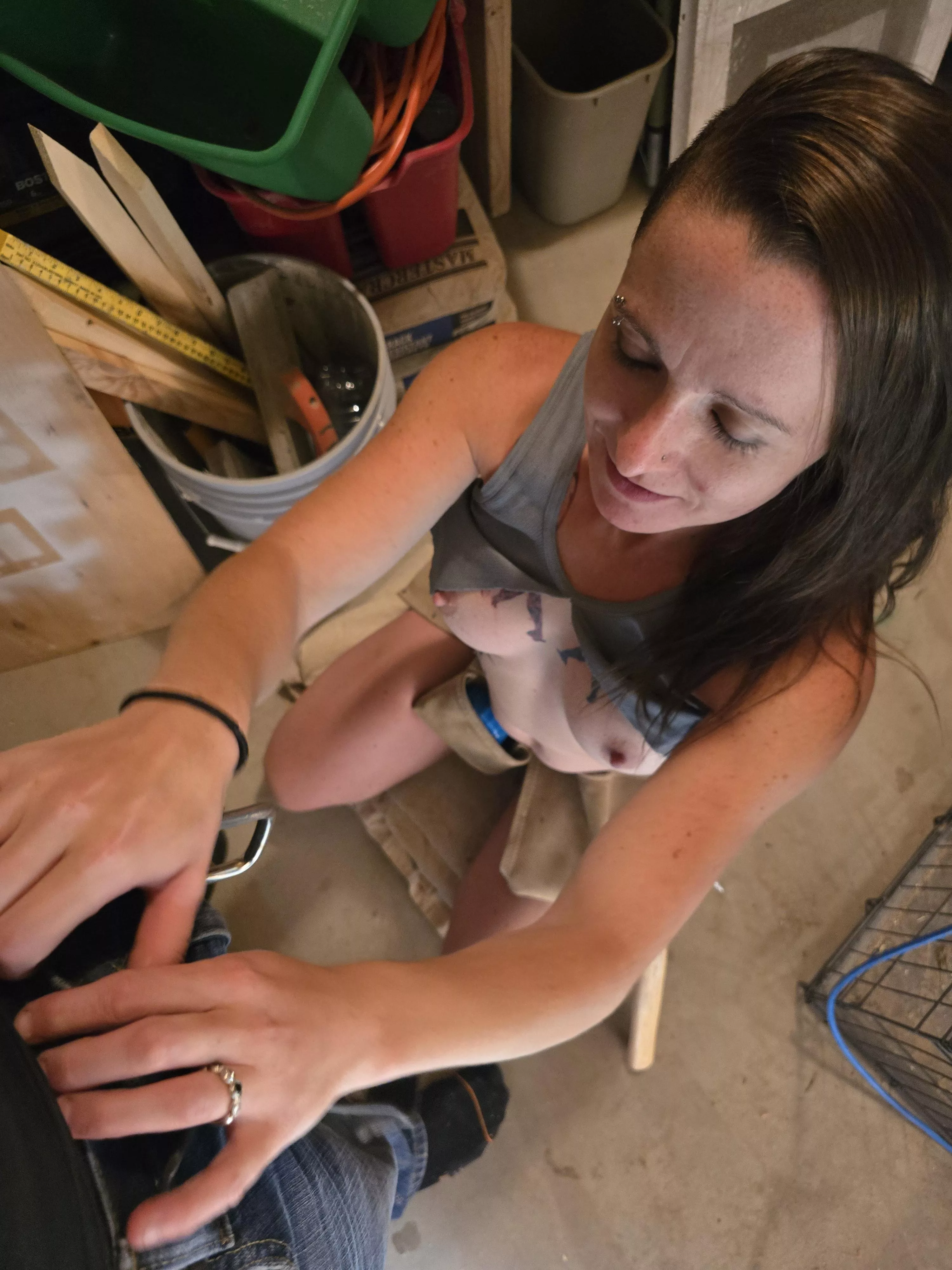 Looking for some fun in the garage  posted by ContractHER