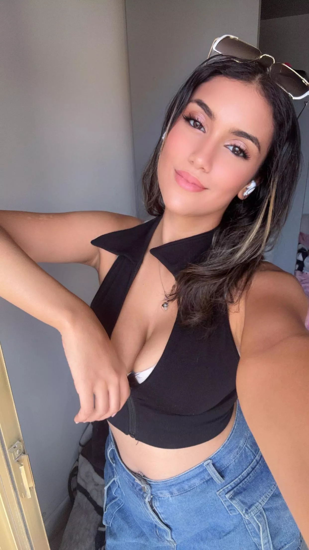 Making some room for your face inside my pit... ready for a pitstop?  posted by Spooky-Yellowjacket