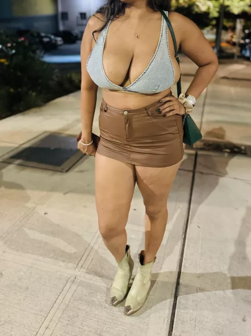 Party time [F] by desiwife99