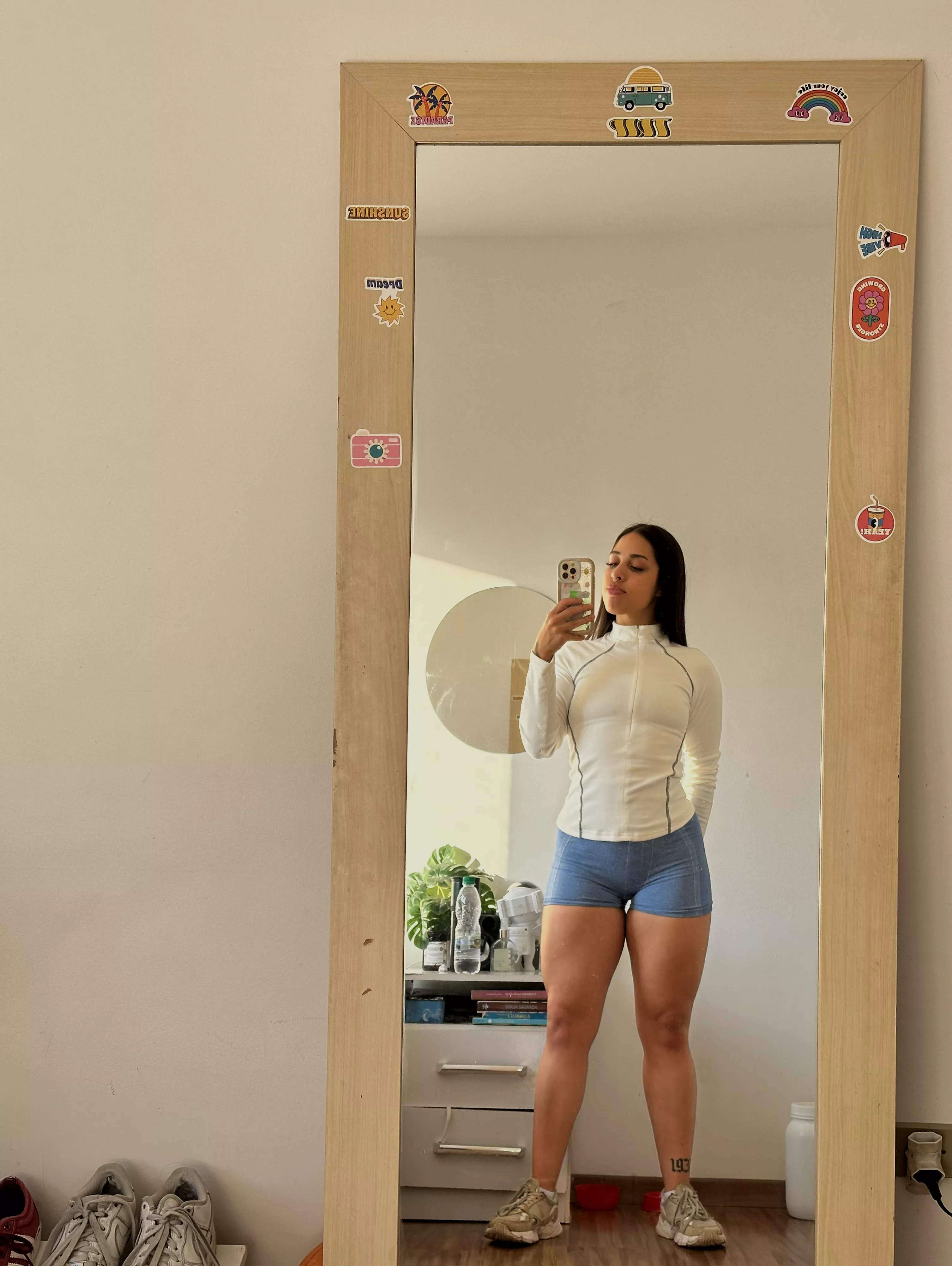 Shorts season = leg day season posted by Bella-fit