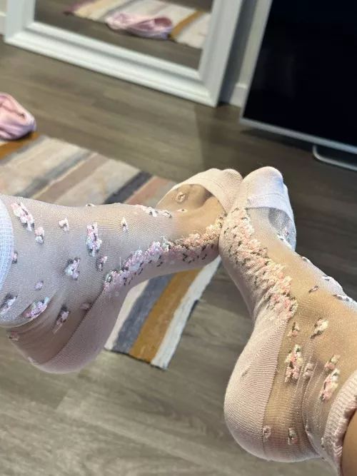 They smell sooooo good! by blossoms_booty