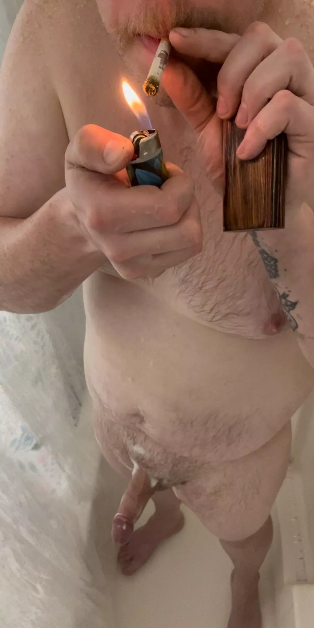 Co(m)e join me in the shower. We can Hawaiian hotbox 🎉 posted by Wouldratherbehunting