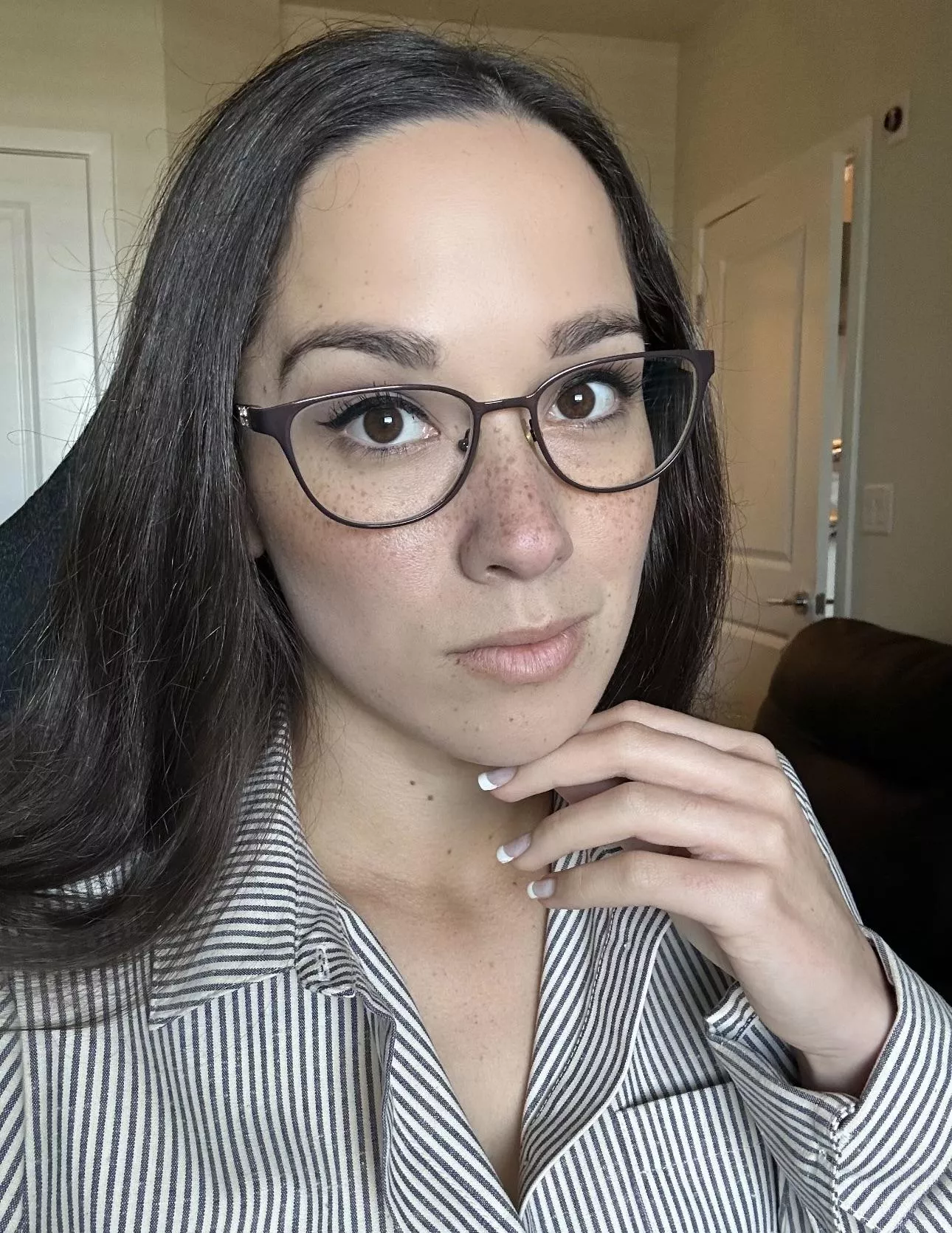 Feeling classy in my blouse.  posted by AlanaAraya