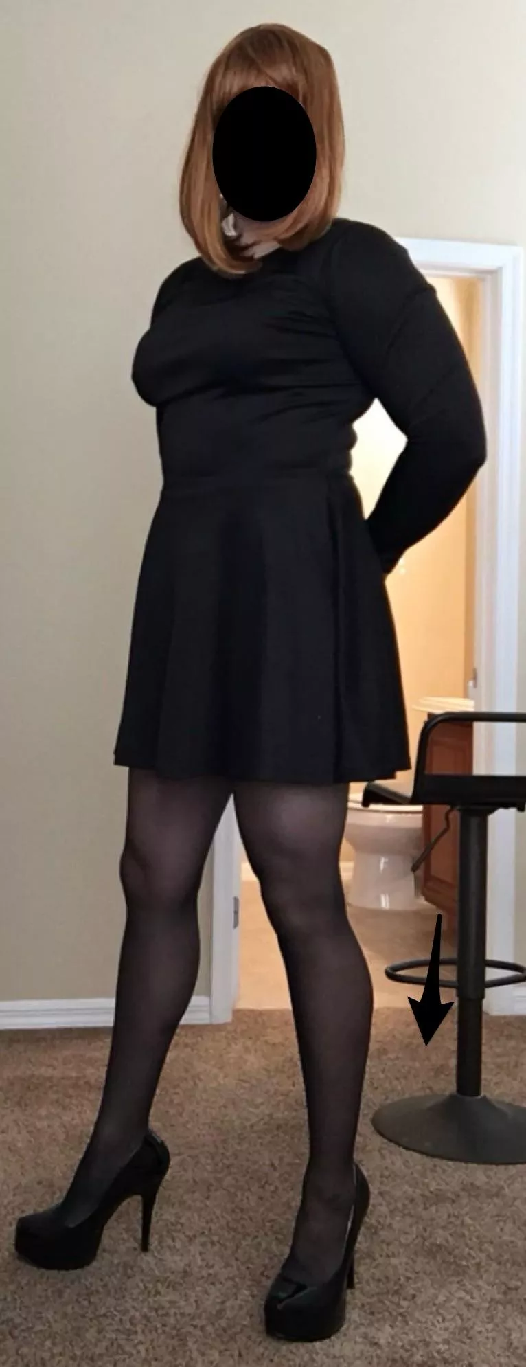First time fully dressing up! posted by PantyhoseKendra