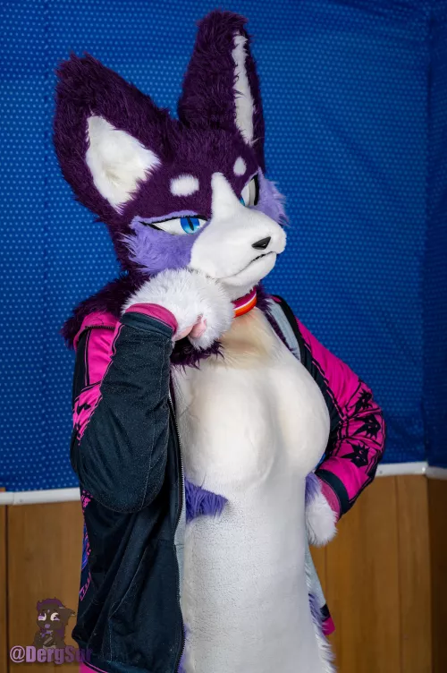 Hmm...? You have something to say, girl? by PreyingShark