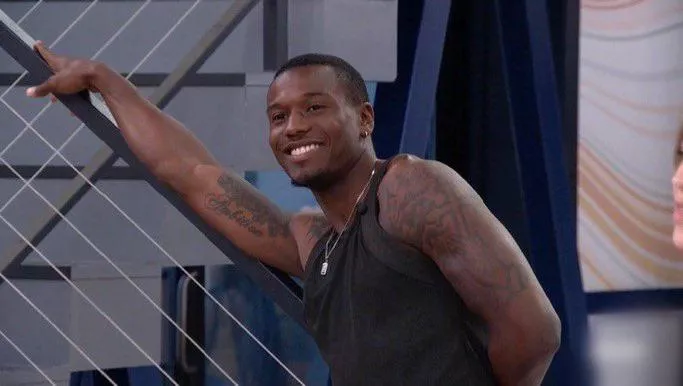 How the hell is this the first pic of cam in this subreddit shame on all of you posted by _mikedotcom