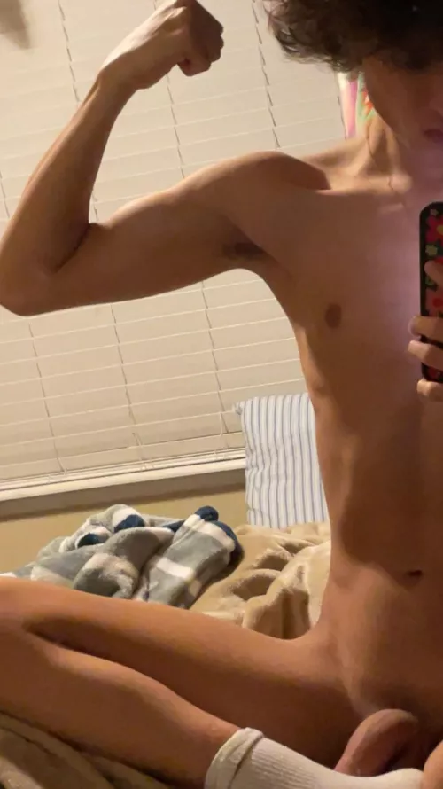 I need boyfriend by Swimming-Pie-331