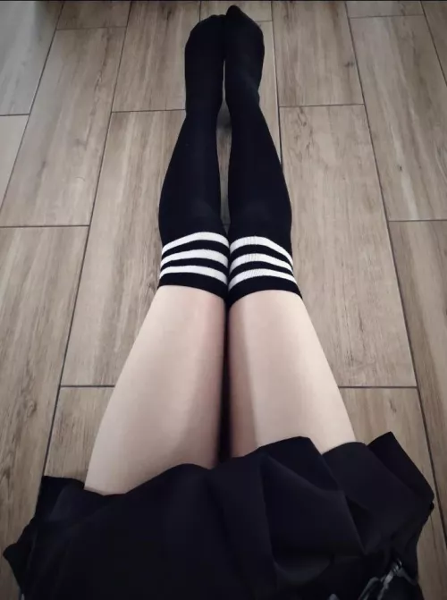 My alt high stockings :3 by SophiiTheCuTea