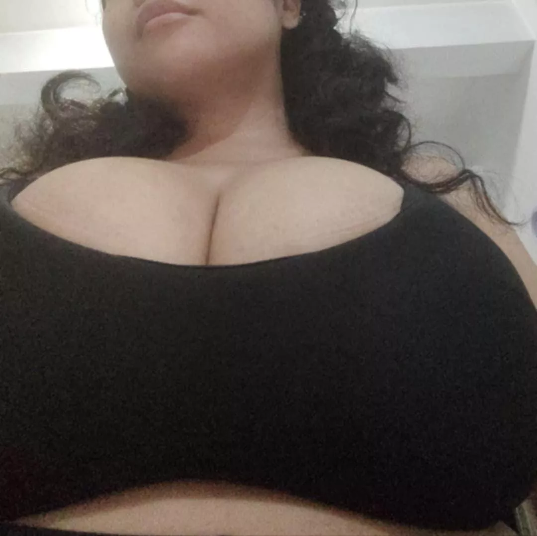 Nakakatamad maligo (f) posted by Honster_Munter