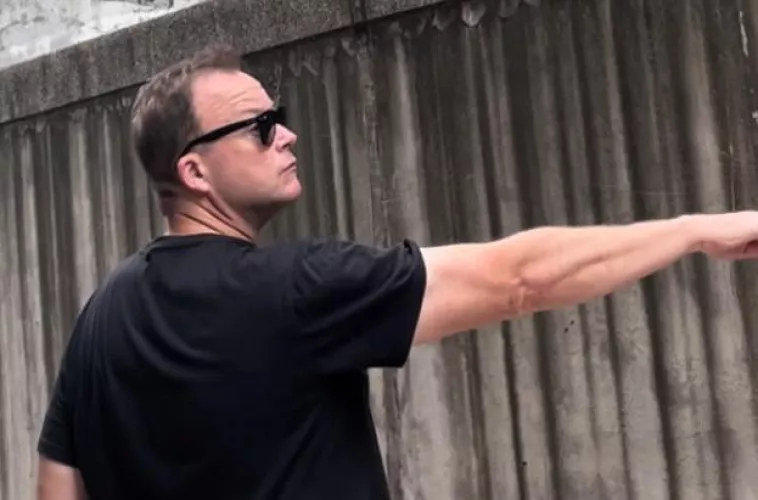 Thataway by NardpuncherJunior