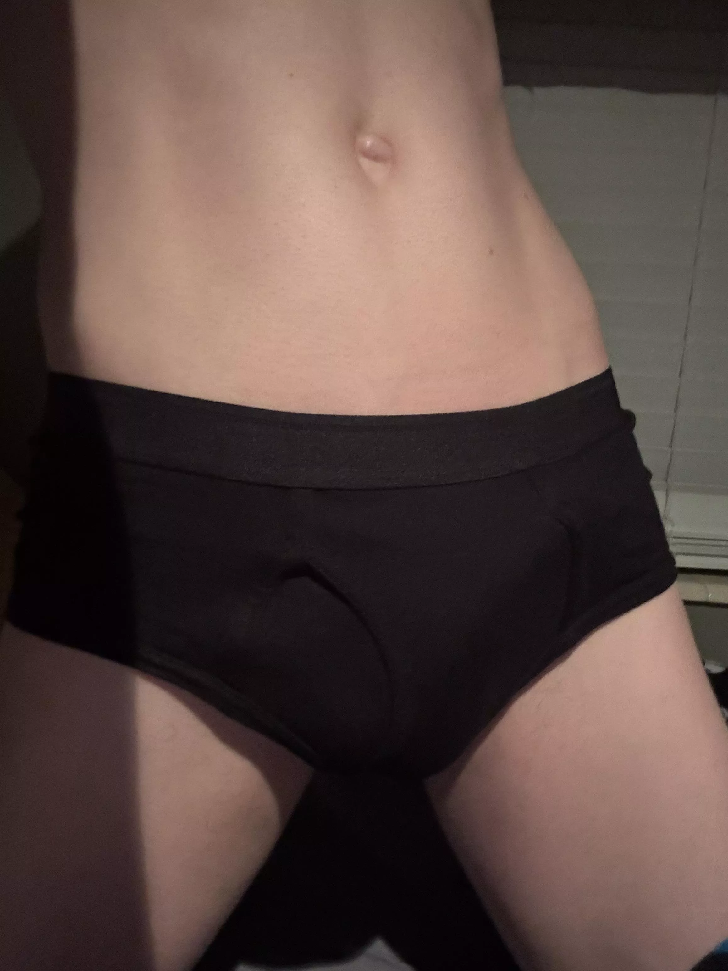 These are boys briefs… posted by Throw-all-theway