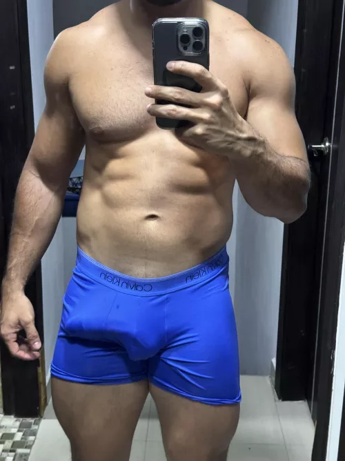 What are you looking at? by WestcoastFitguy