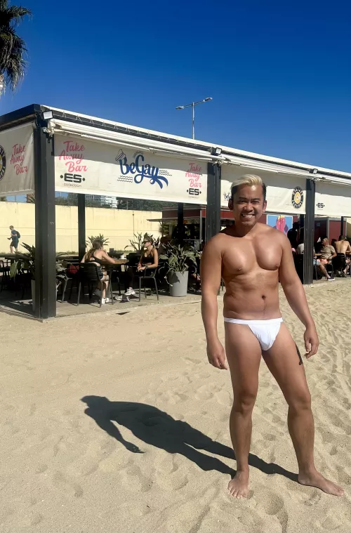 Be Gay! Happy Sunday! Mar Bella Beach Barcelona by titetan
