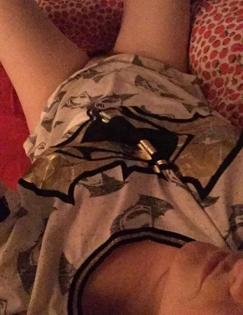 Come to bed and keep me warm so I can lose the top  by DDublinGirl