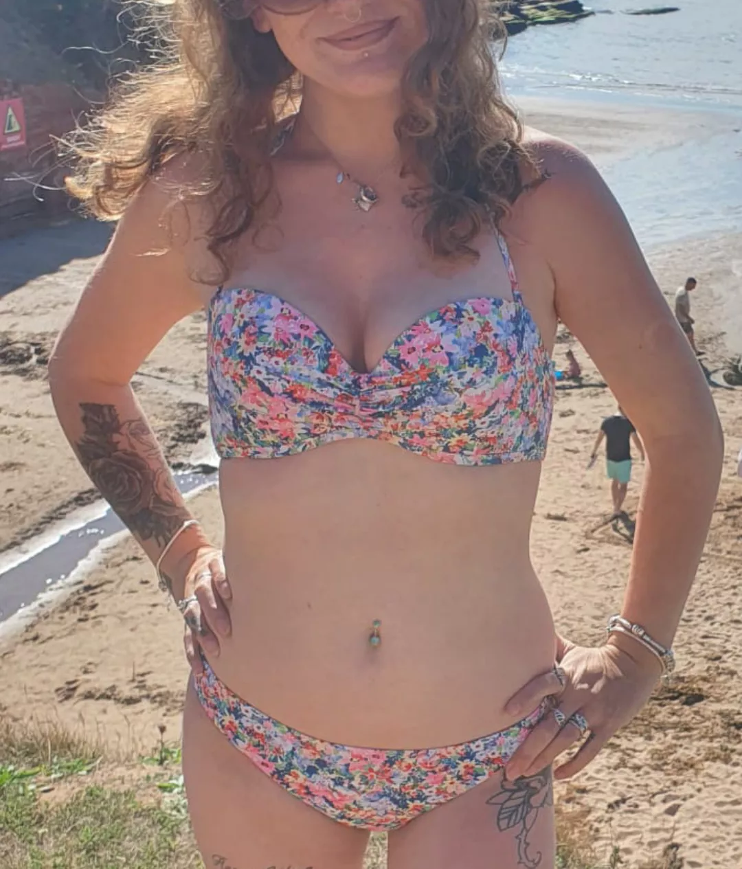 heyy how's my bikini body 😝 posted by Miikey2k11