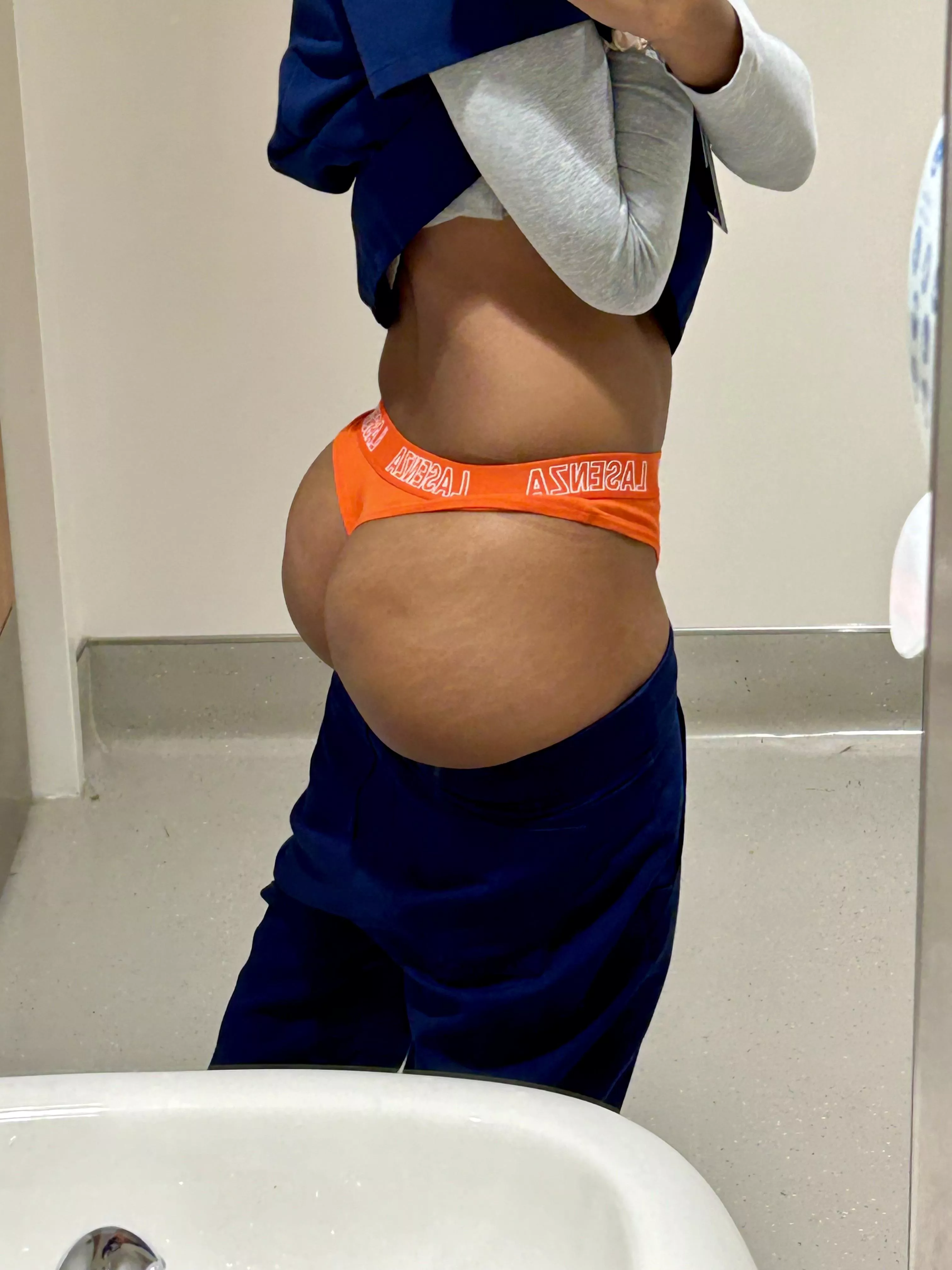 Horny on my break F28 posted by IGotTheSauce7