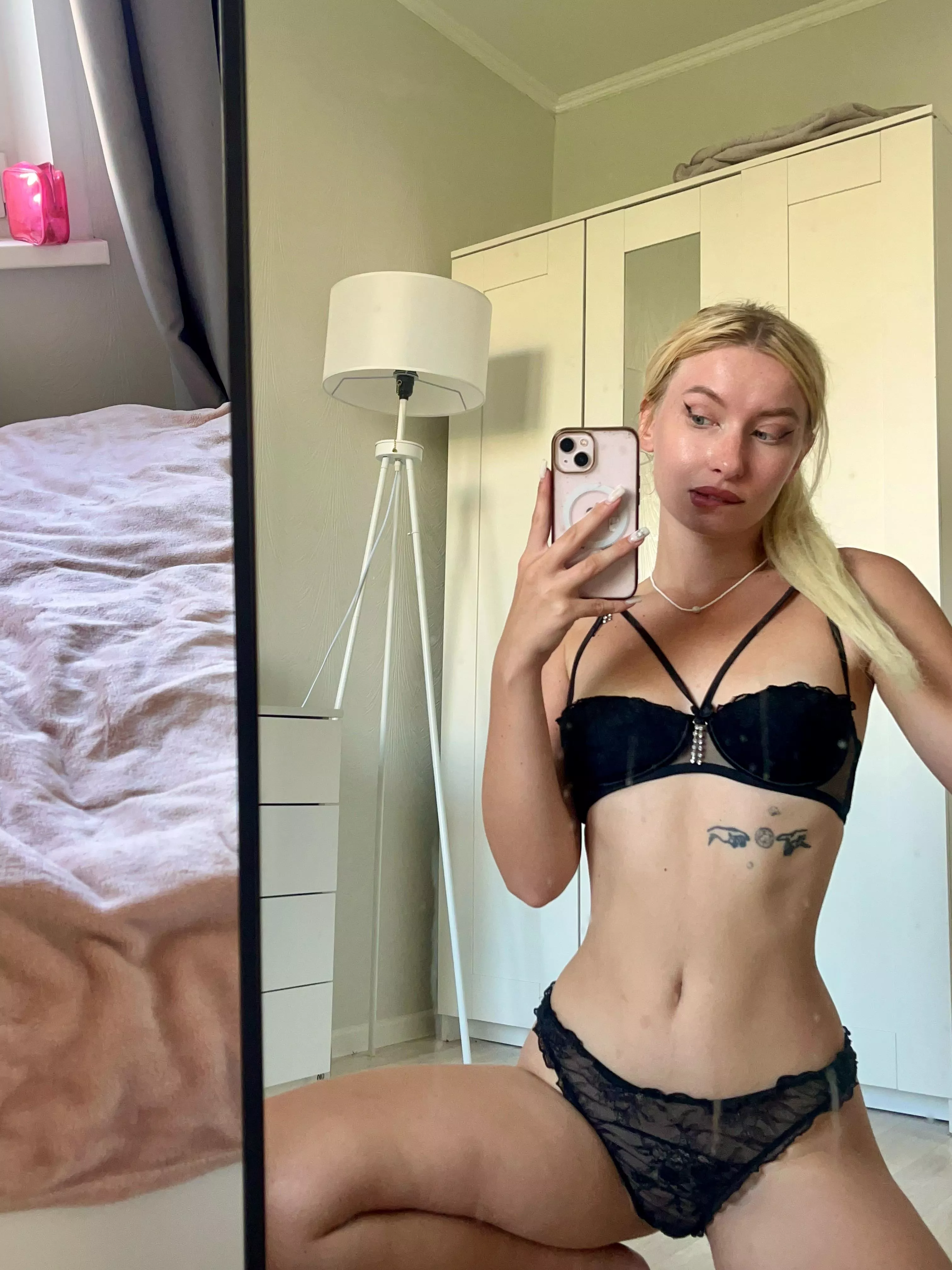 Petite girls are extra naughty posted by Lilyl_l