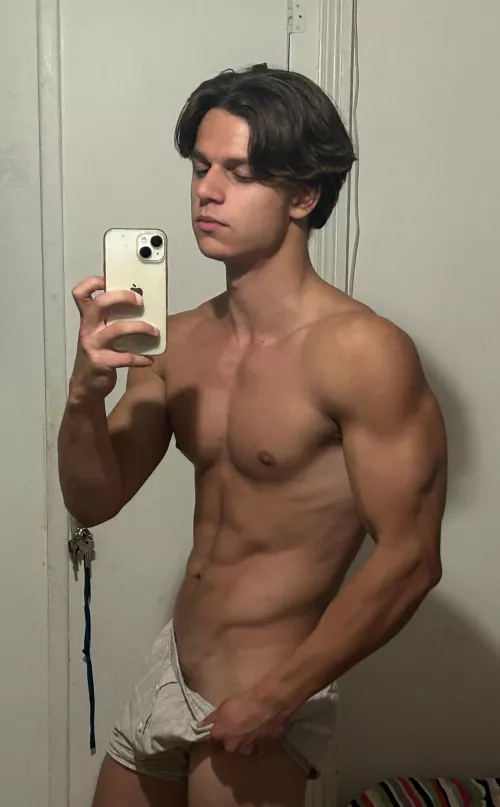 (20)Would you be my gym bro? by Select_Equipment4297