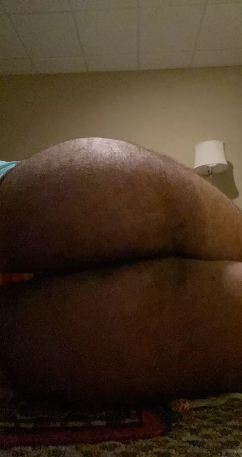 23m Hoover, dm me if interested by [deleted]