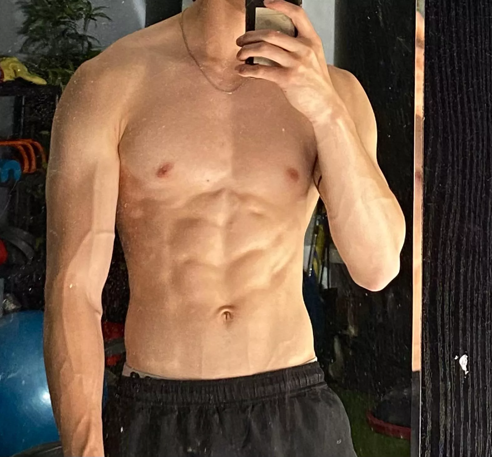 25 East asian M looking to experience a sensual massage posted by Relative_Button_899