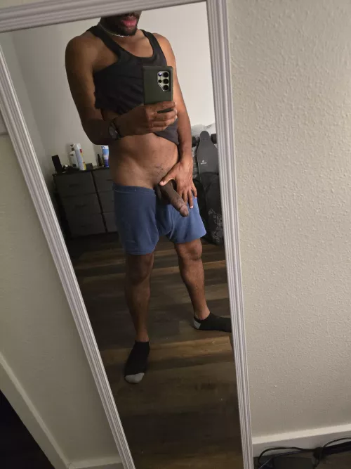 27m, Des moines. Anyone wanna hang out? 👀 by dogojustbrowsing