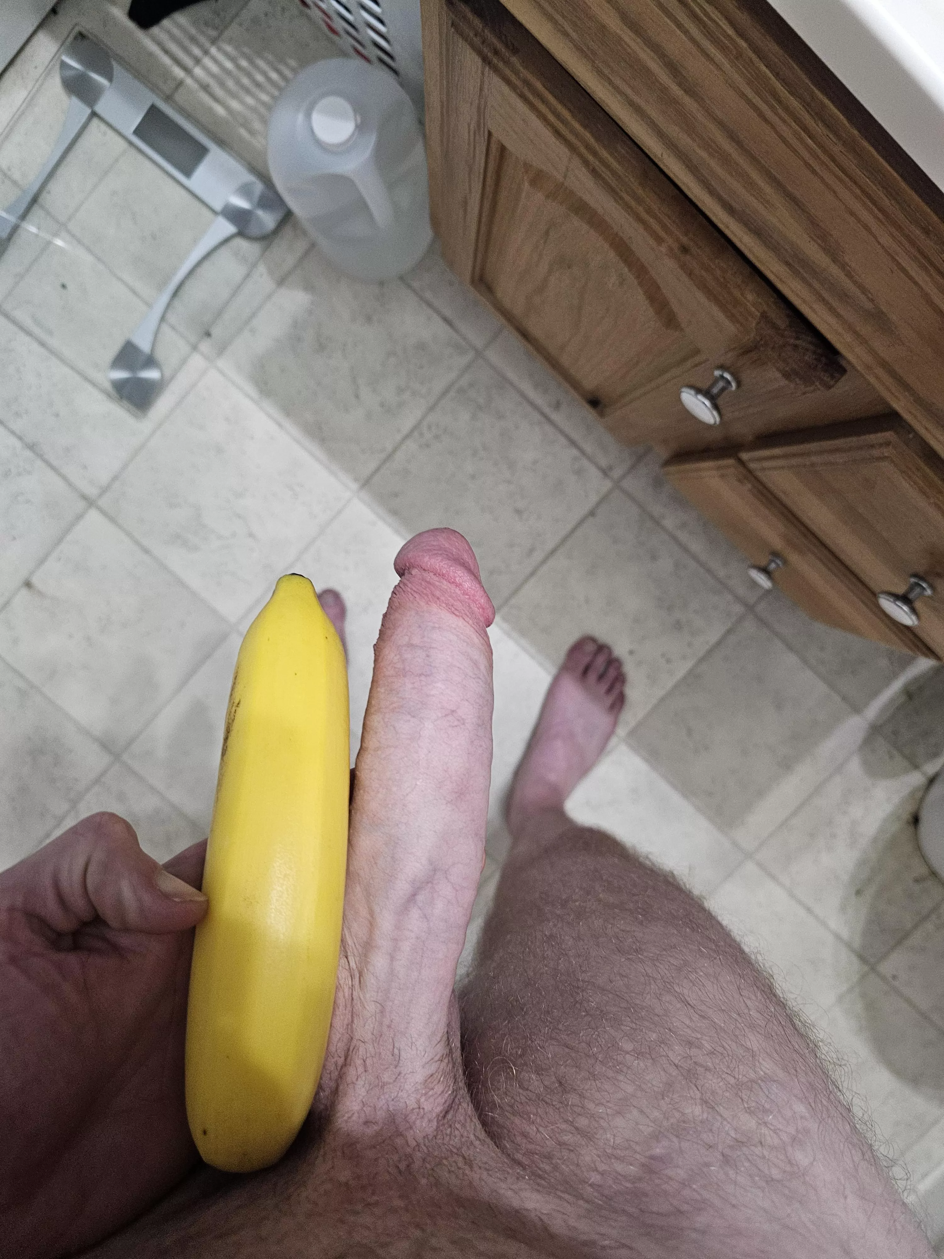 34m4f Banana for scale posted by meatbeat9891