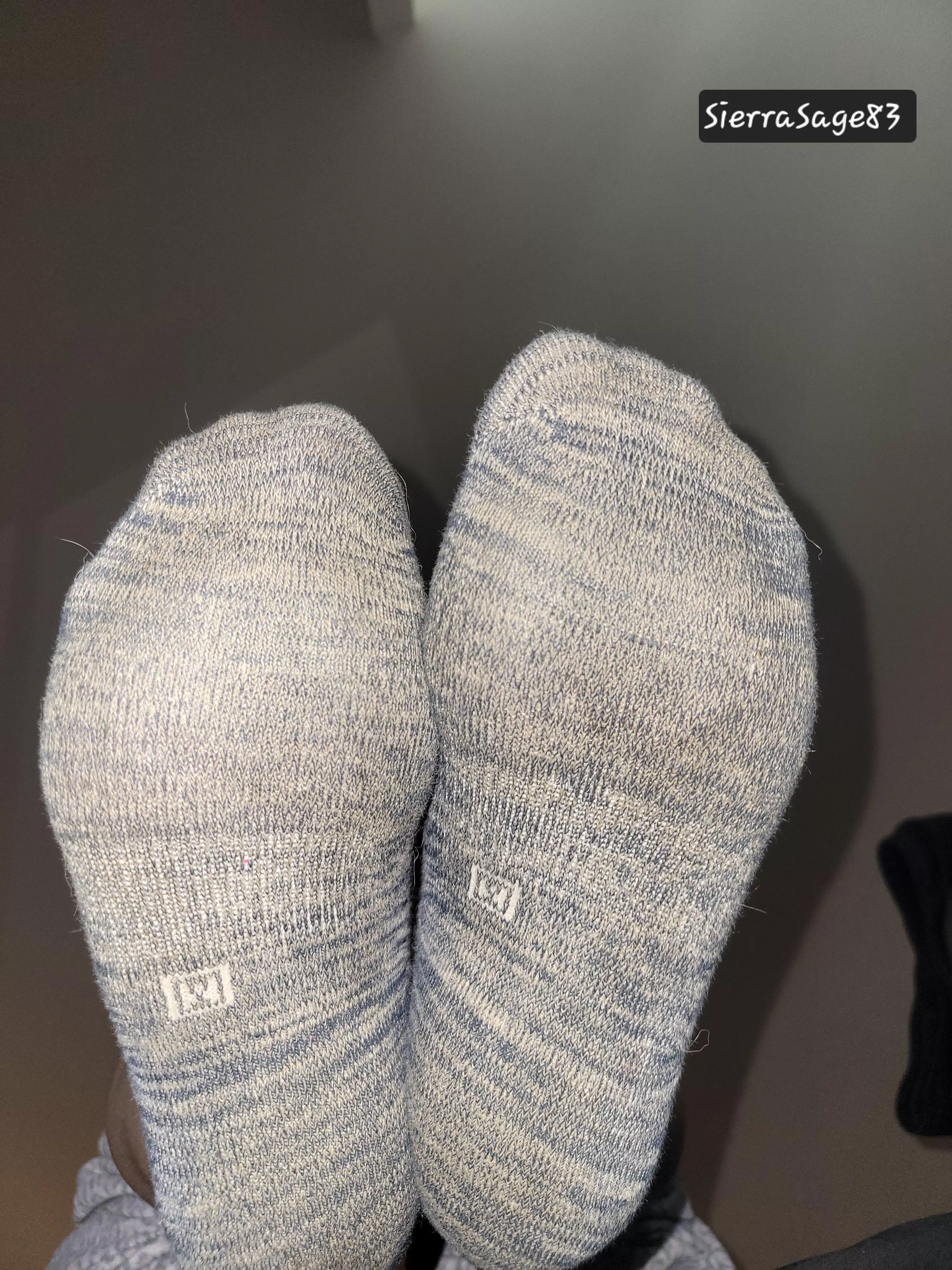 6 days of hard work and gym sweat! [F] posted by comfytoesandsocks