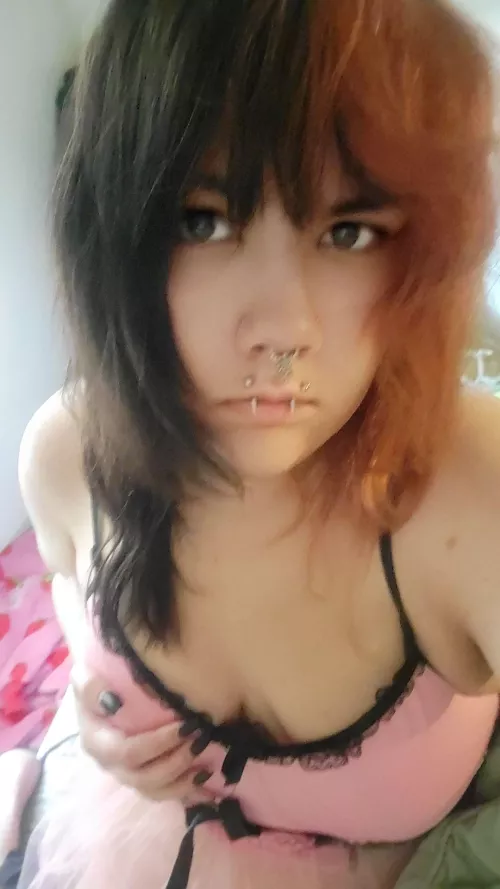 Come cuddle by jazzlebugg