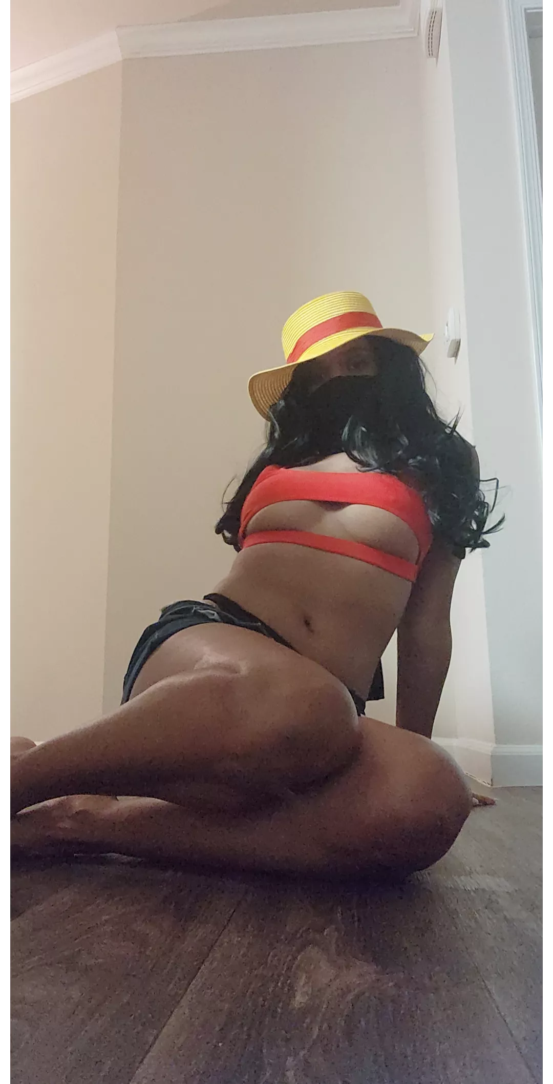 Do you like my Luffy Cosplay, Daddy? posted by Trixierainz