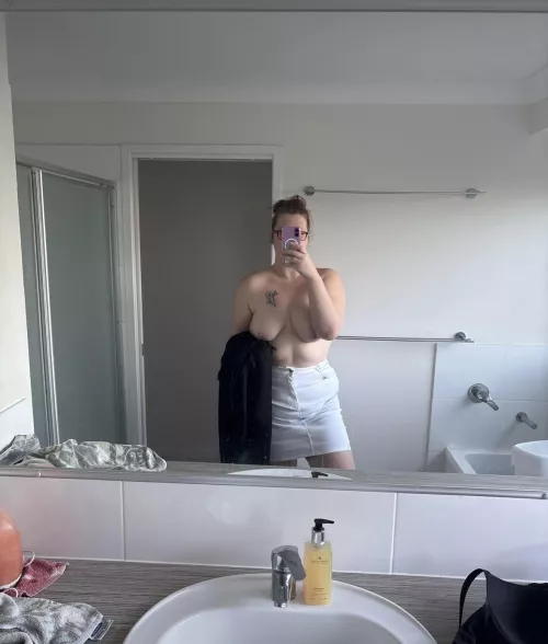 dont worry babe I’m a handful 🙈🖤 by melant1511