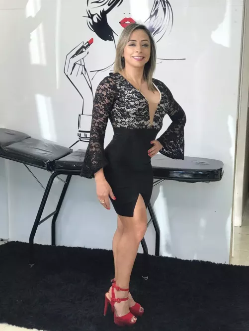 everything you need in one milf body by girlypinkyx