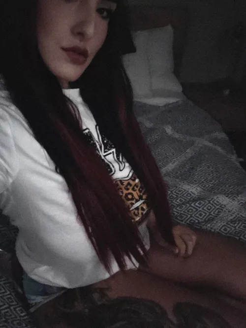 F27 free from the hospital and the hustle today, and looking for someone who enjoys a mix of fun and real talk. by TantrumTango