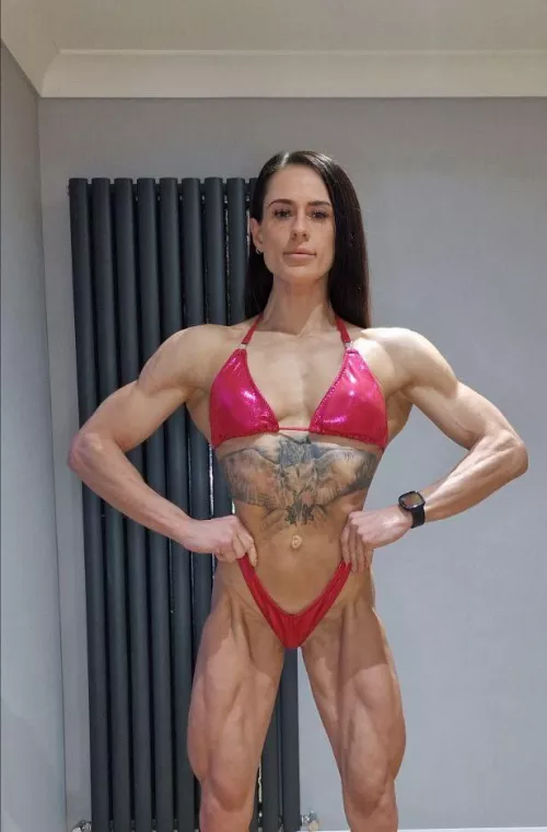 Flexing my arm muscles like a sexy boss! by GlamorousGrit