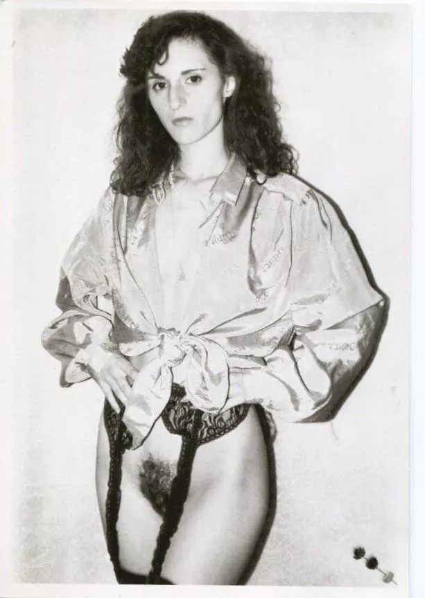Garters and Bush posted by HDrideforever