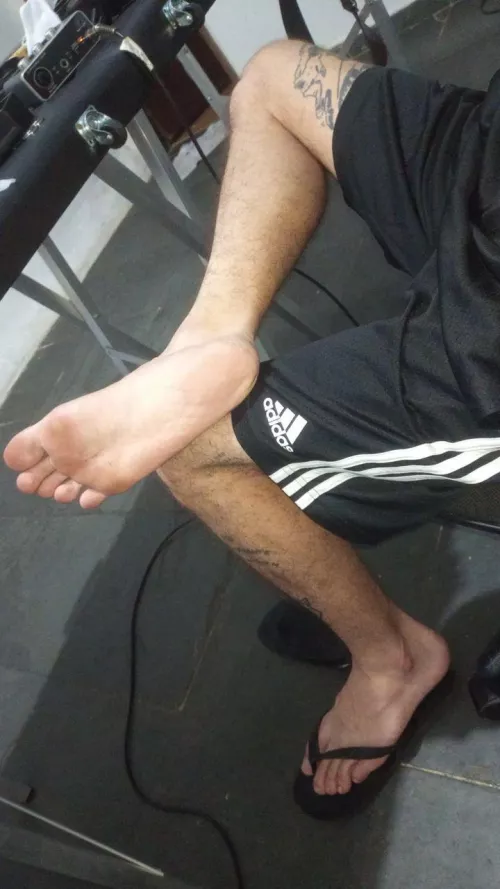 i heard that you are into boy's feet by x420__