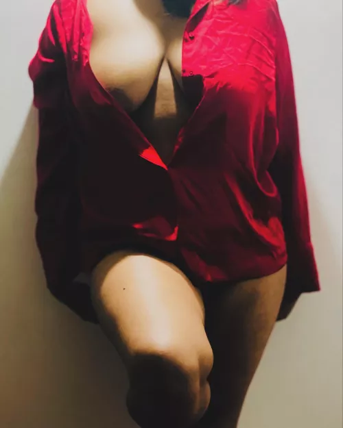 If I do cam service who wanna see me?? by kinky_zara_