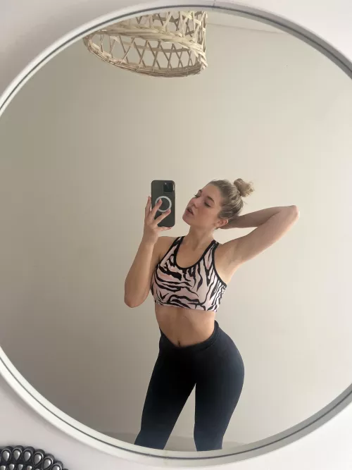 It's just a silly attempt to make you hard [19F] by oliviaap02