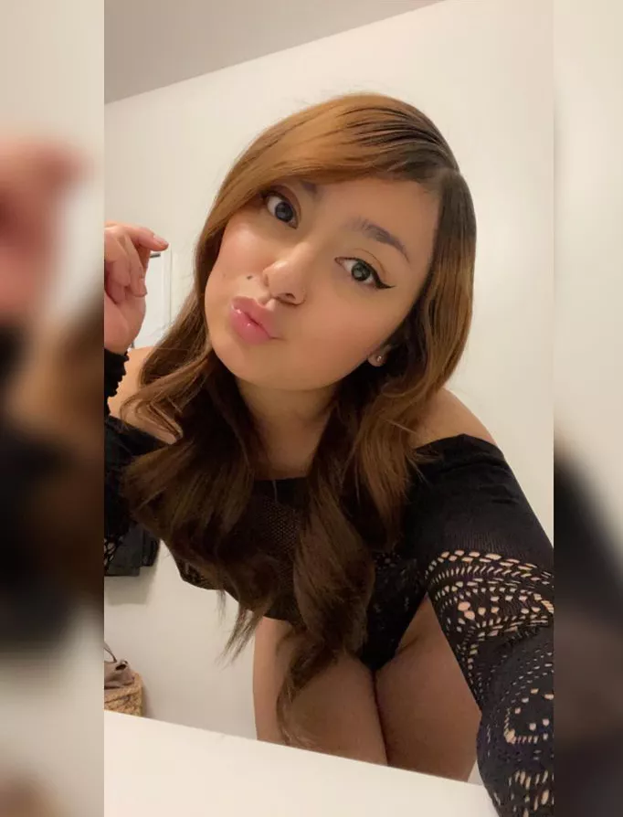 Latina in the galleria area.  posted by Individual_Head3974