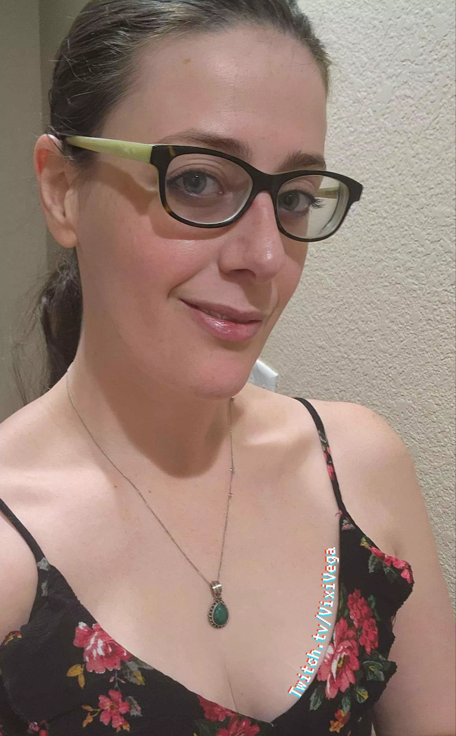 Live on on Twitch playing Supermarket Simulator! Gonna build us an insane dynasty! 🤣 Oh and absolutely using any glitches to advantage! posted by VisceralVixen69